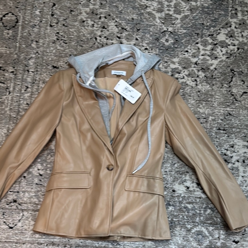Evereve Tan and Gray Blazer with Structured Shoulders
